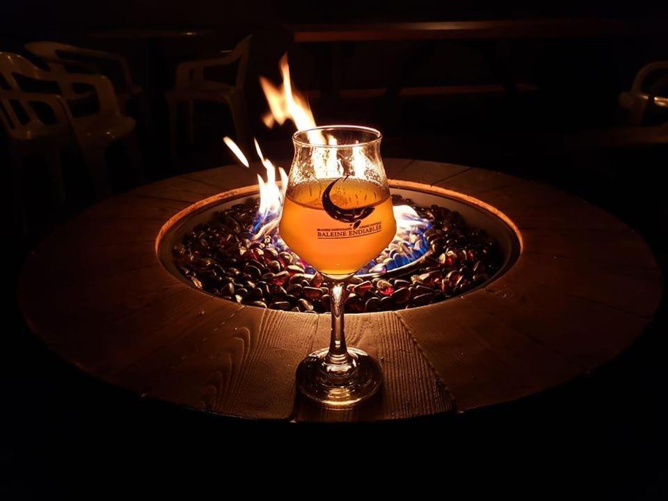La Baleine Endiablee Microbrasserie Riviere-Ouelle Екстер'єр фото